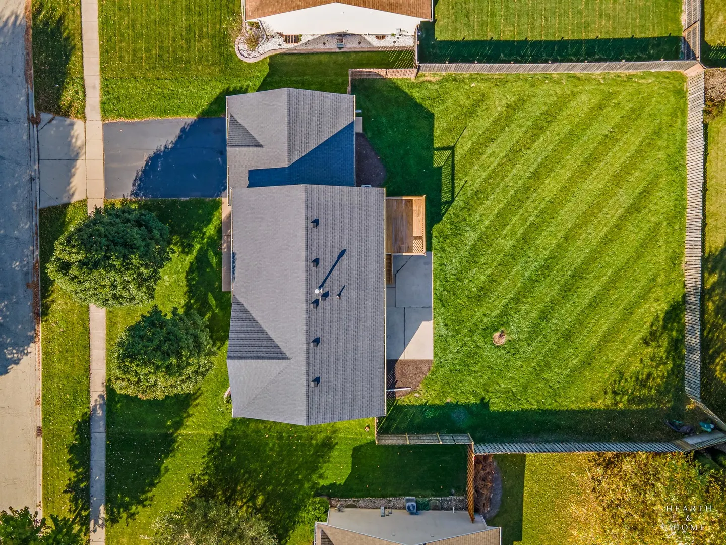 612 Wimbleton Trail IL