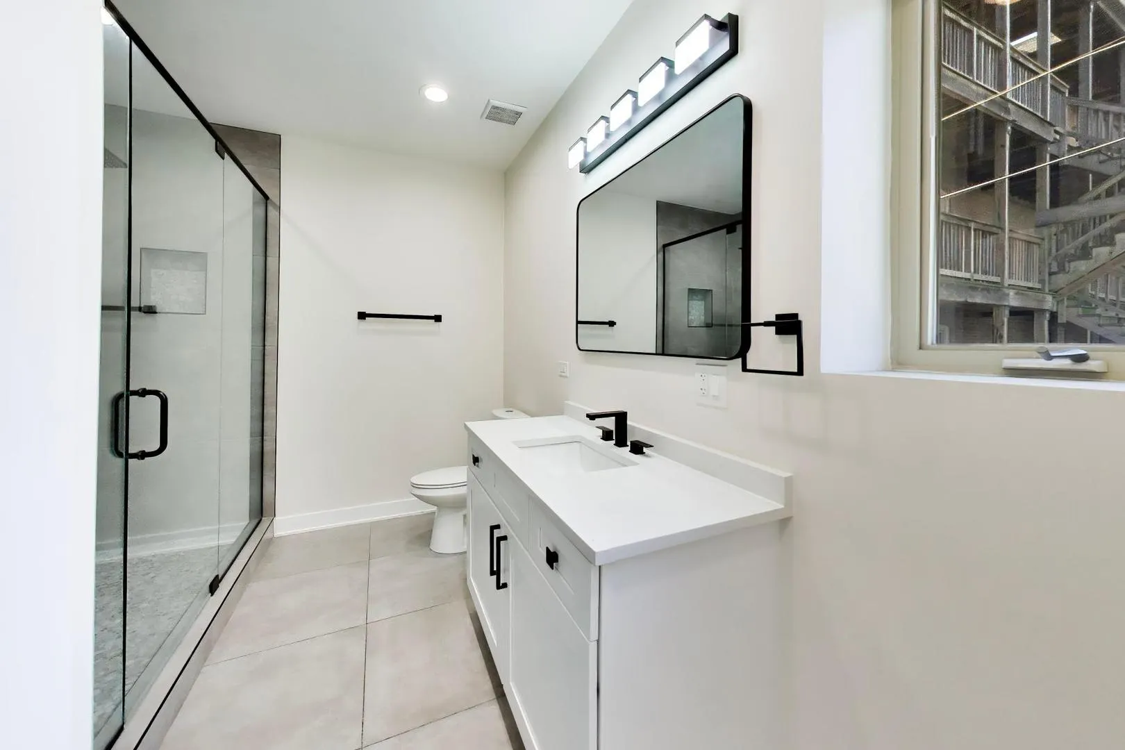 350 E 50th Street IL #3