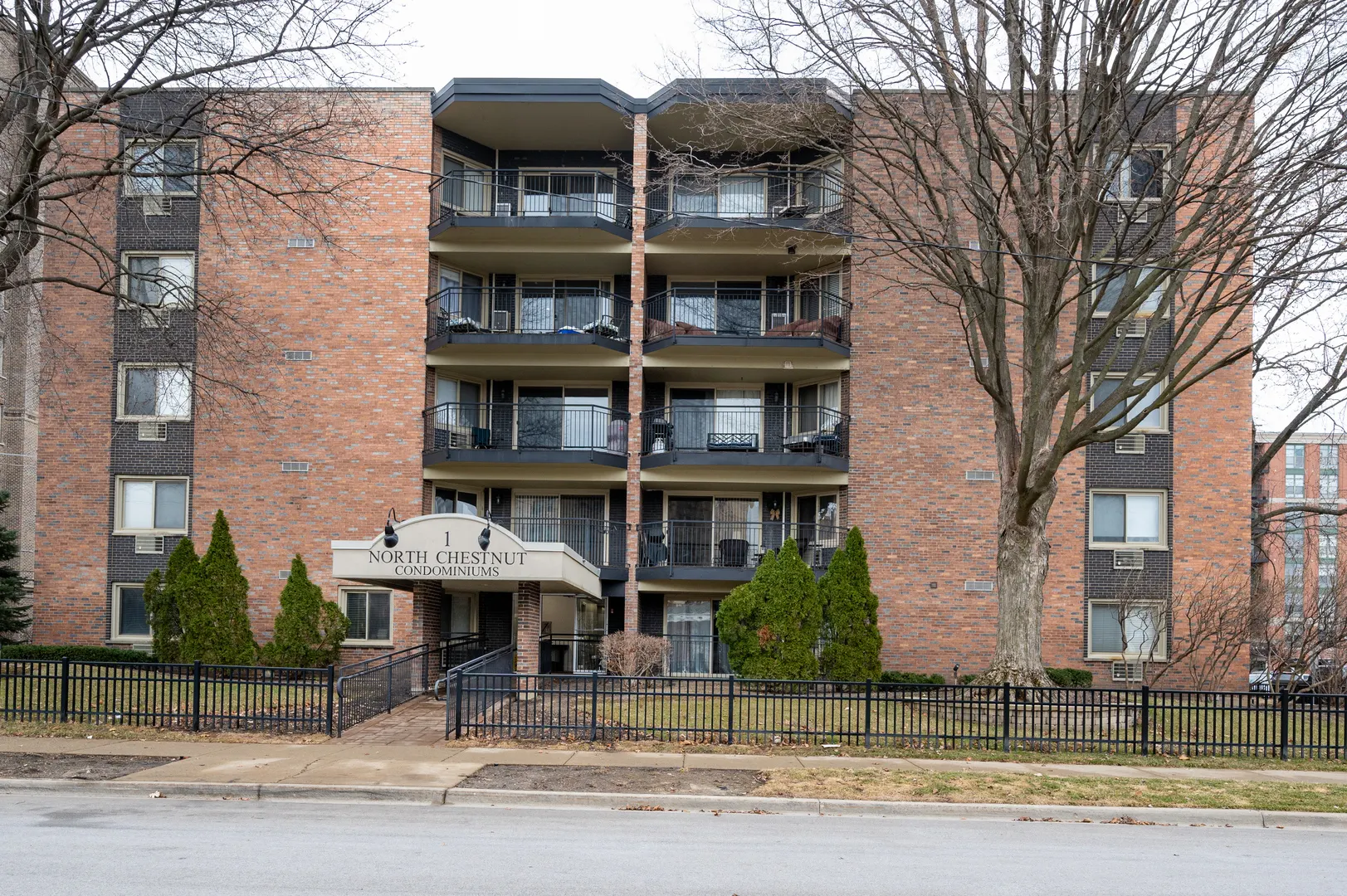 1 N CHESTNUT Avenue IL #5C