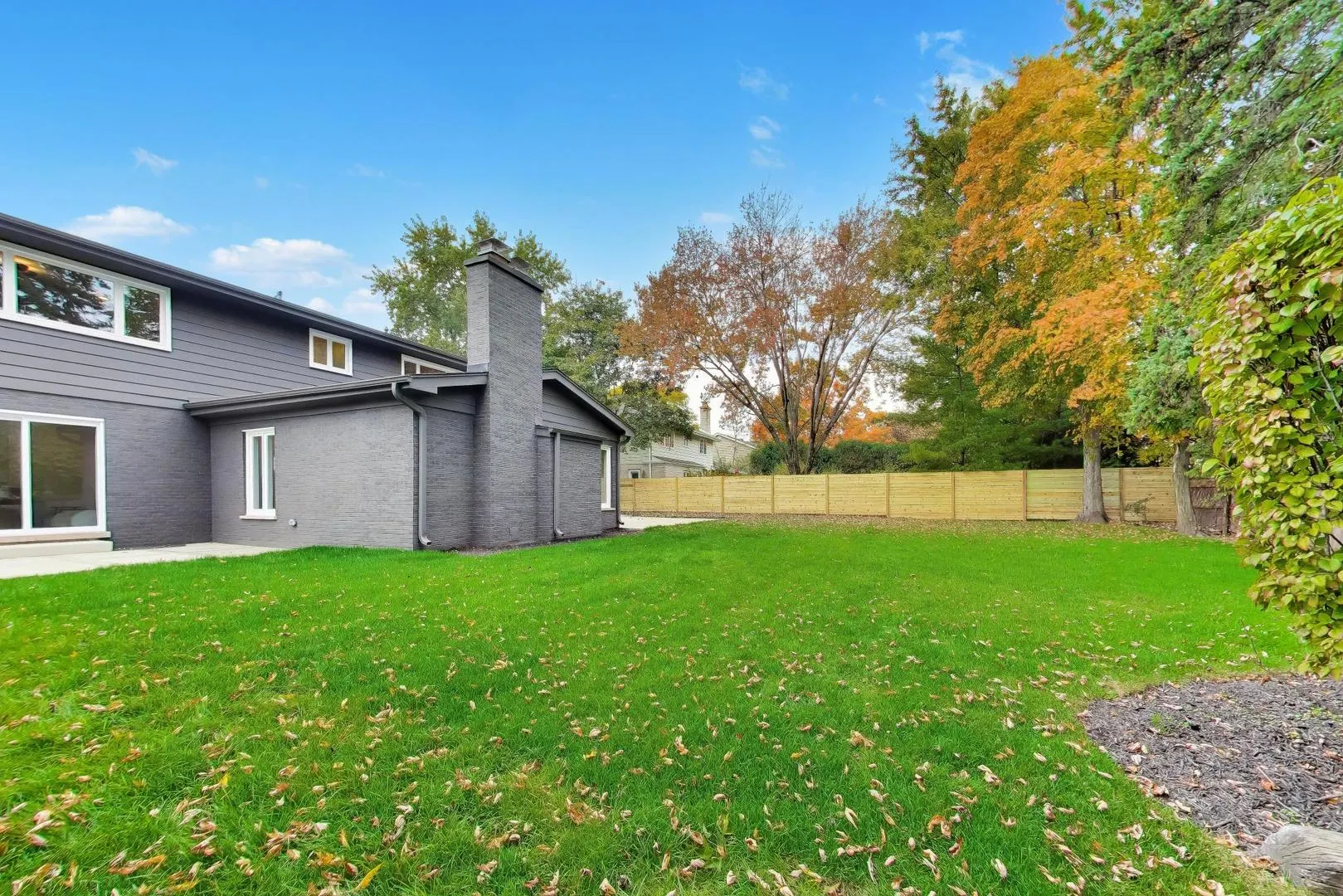 2626 Farnsworth Lane IL
