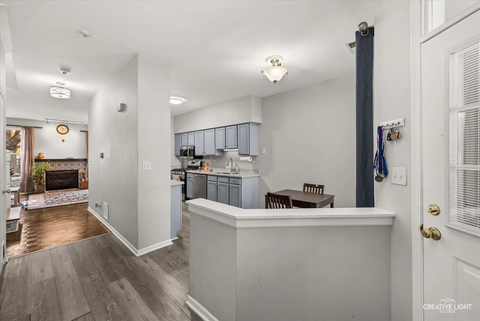 1048 Sheridan Circle IL