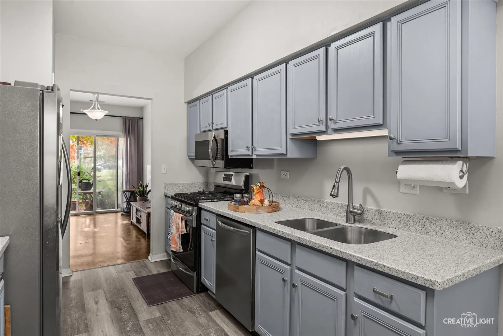 1048 Sheridan Circle IL