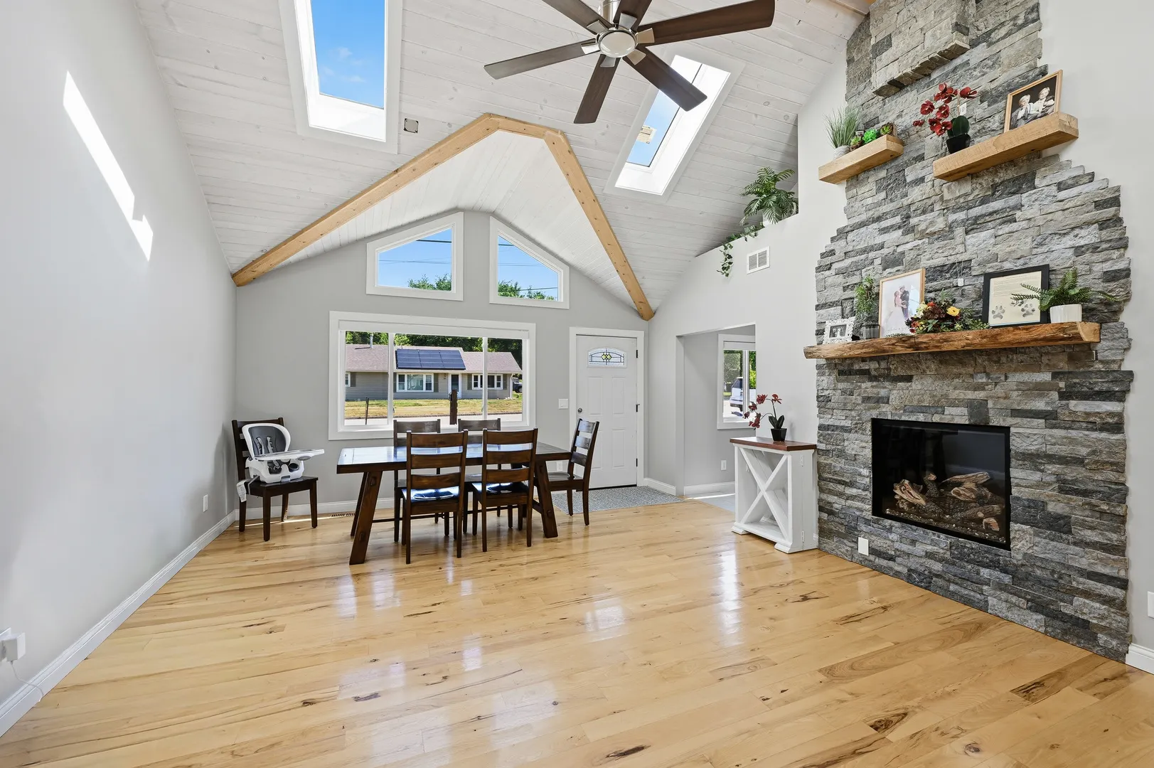 308 Beach Drive IL
