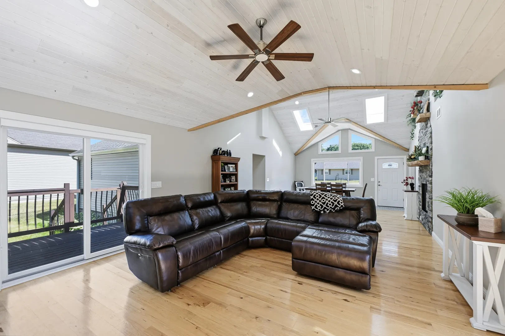 308 Beach Drive IL
