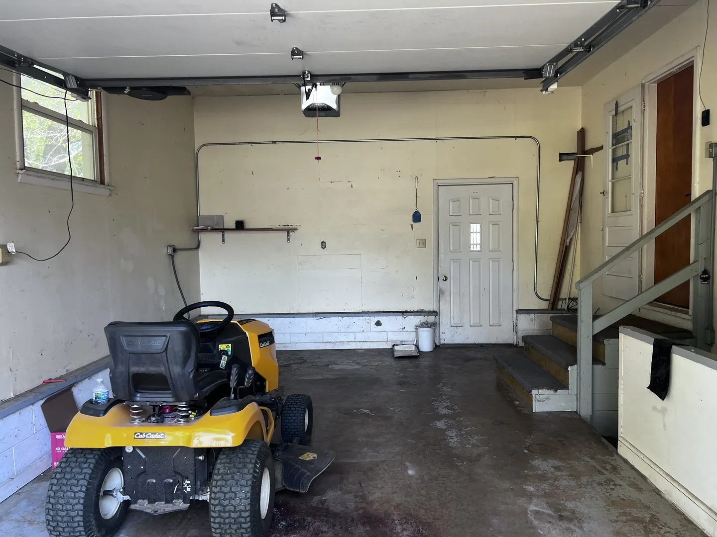 211 Florida Drive IL
