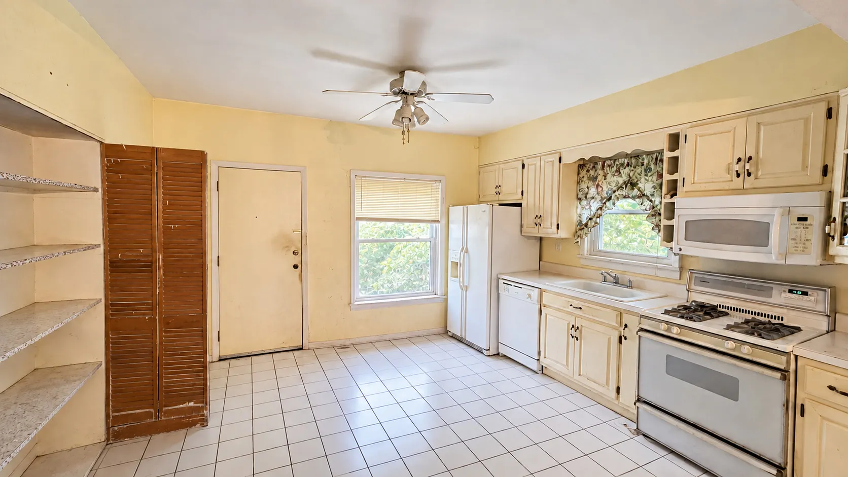 1324 RIDGE Road IL