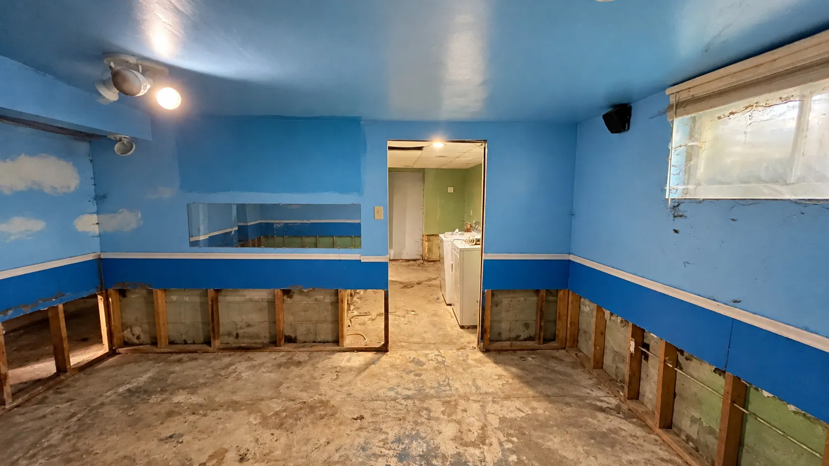 1324 RIDGE Road IL