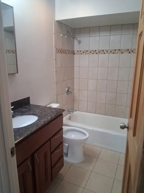 11055 S Nagle Avenue IL #7