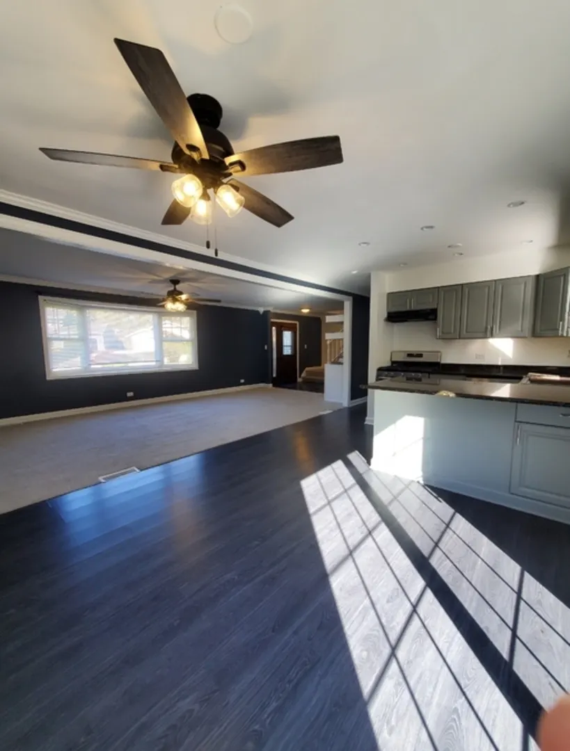 430 Shagbark Lane IL