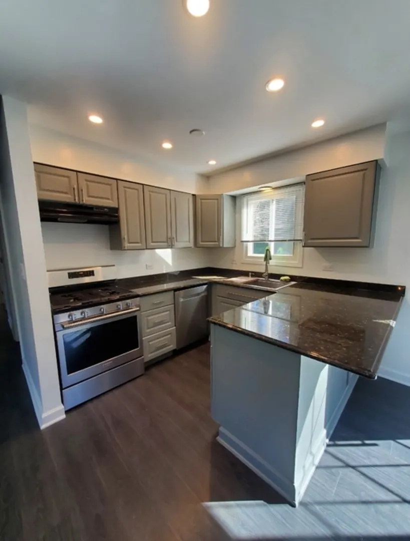 430 Shagbark Lane IL