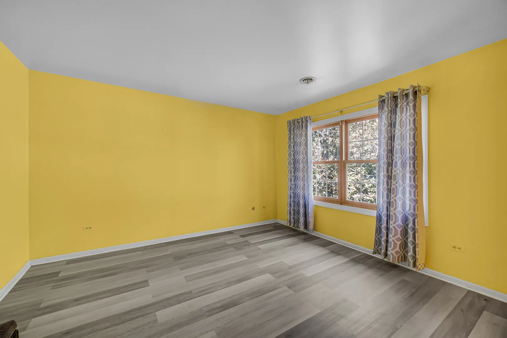 218 Londonderry Court IL