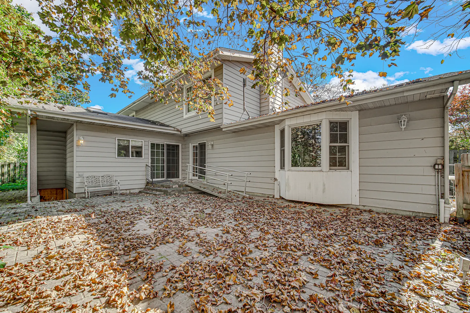 218 Londonderry Court IL