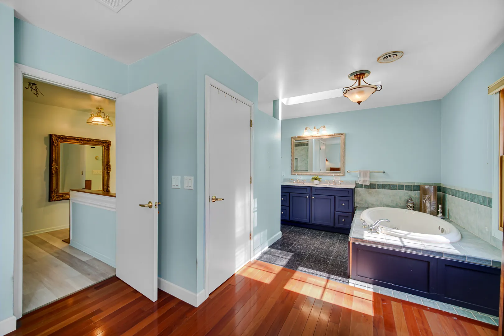 218 Londonderry Court IL