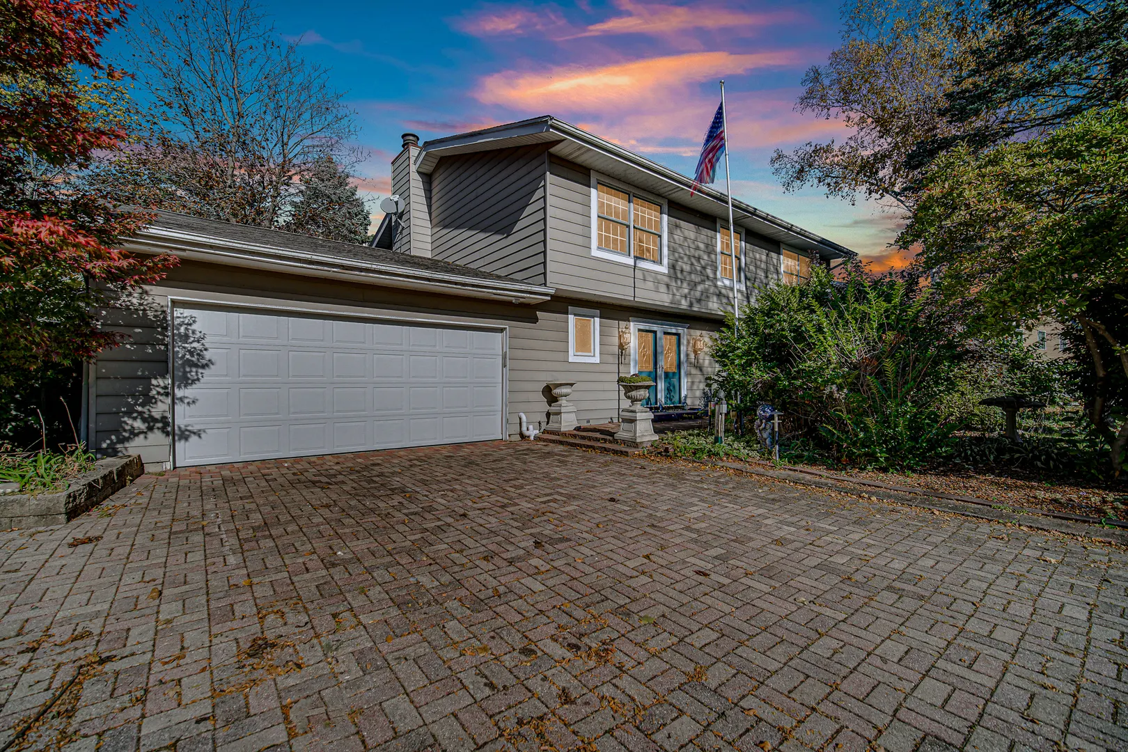 218 Londonderry Court IL