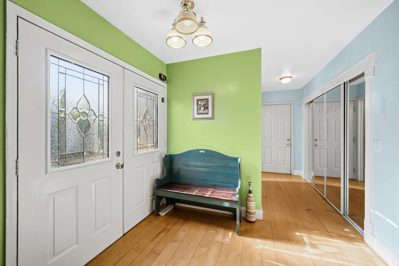 218 Londonderry Court IL