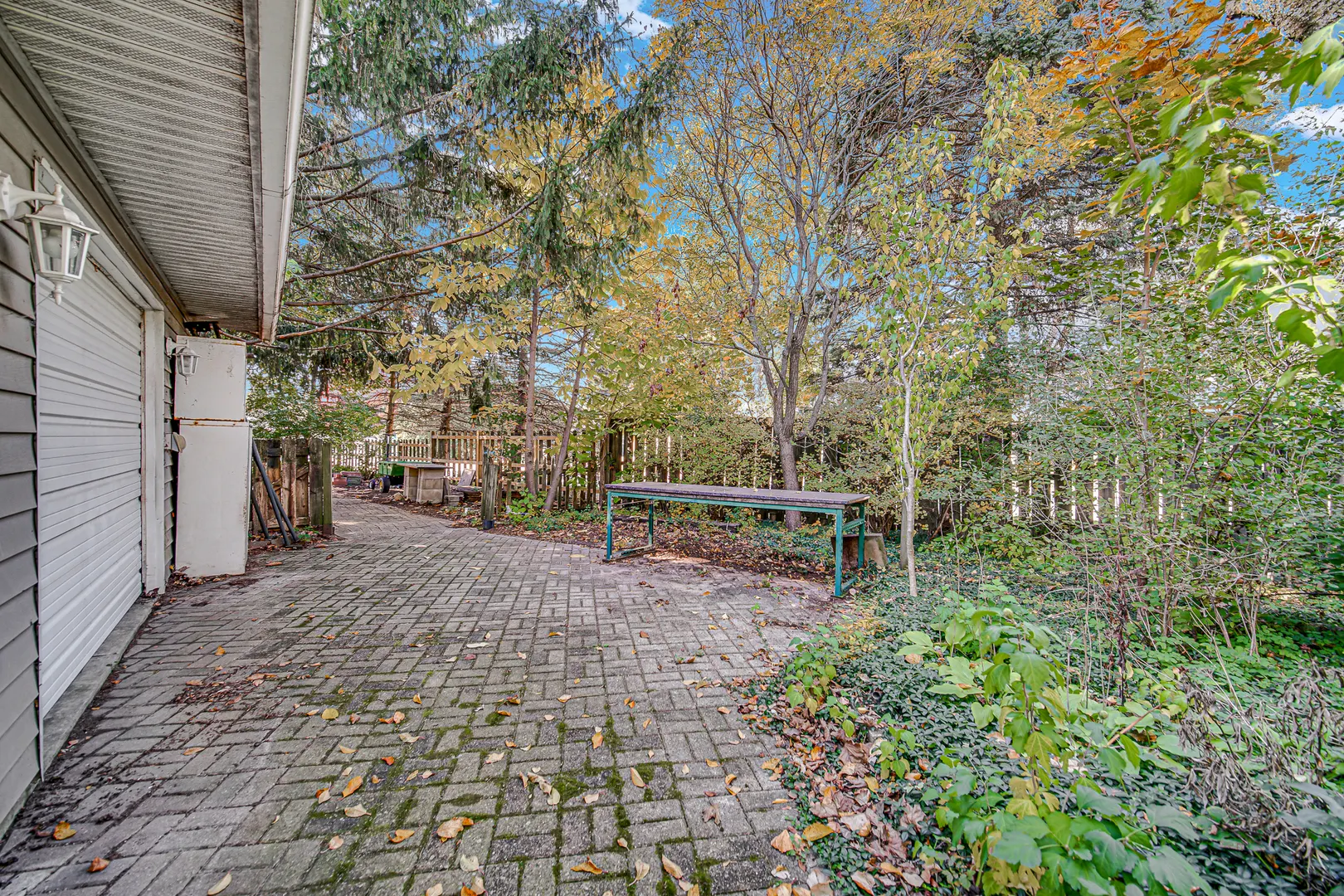 218 Londonderry Court IL