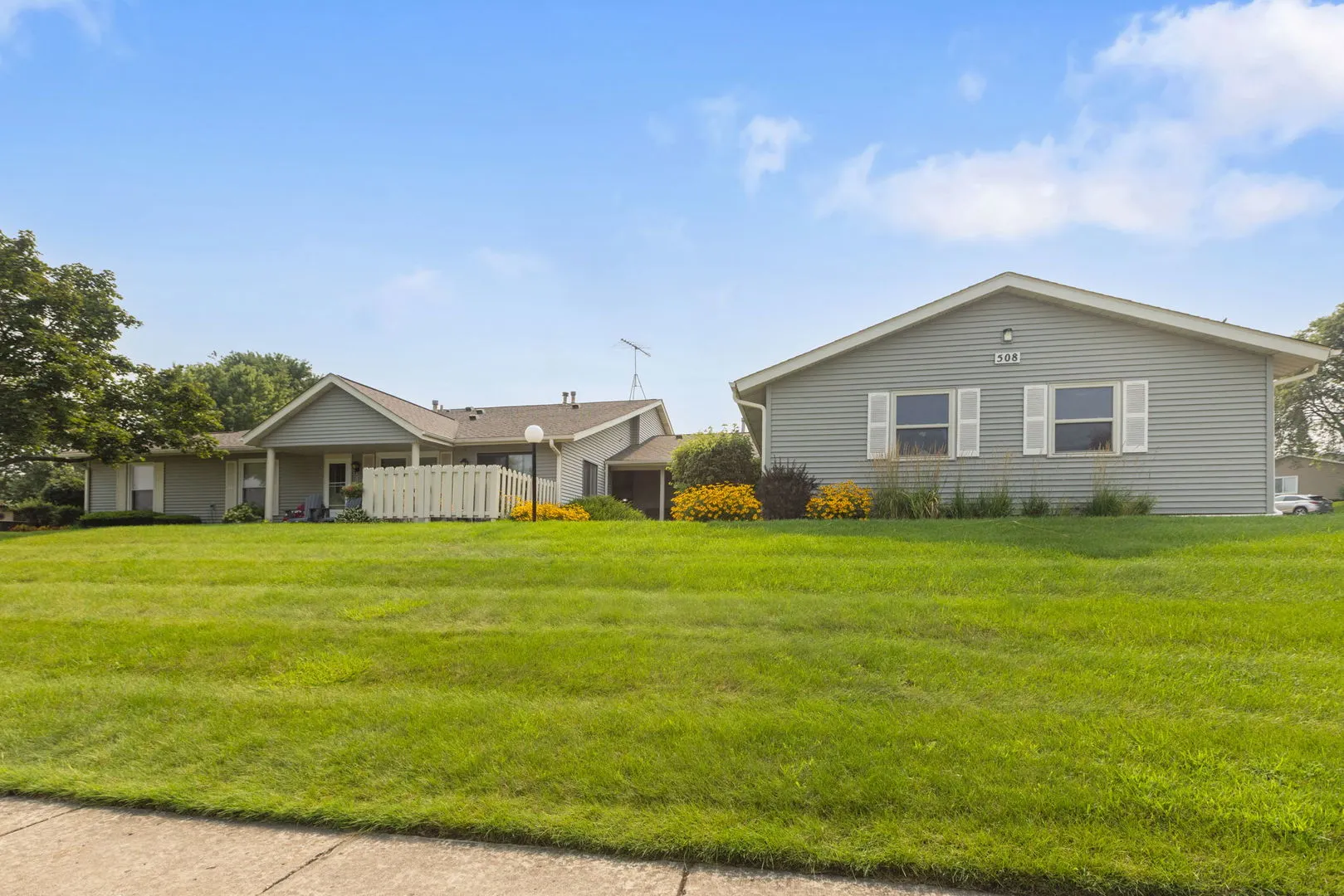 508 Waters Edge Drive IL #D