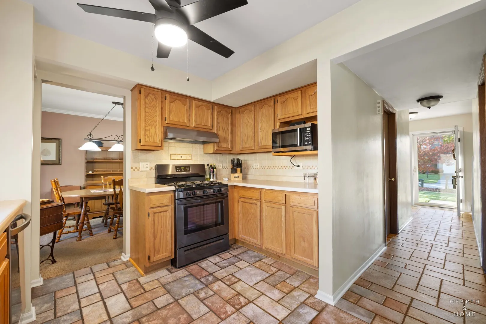 1453 BRIDGEDALE Road IL