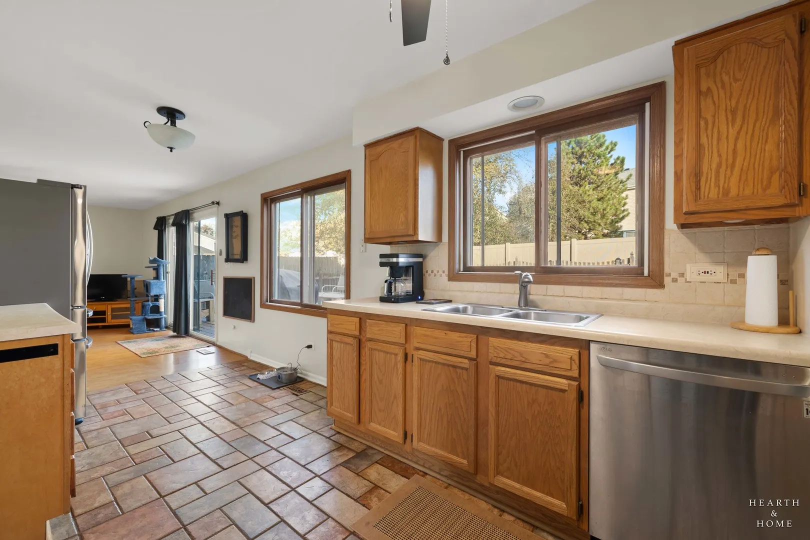 1453 BRIDGEDALE Road IL