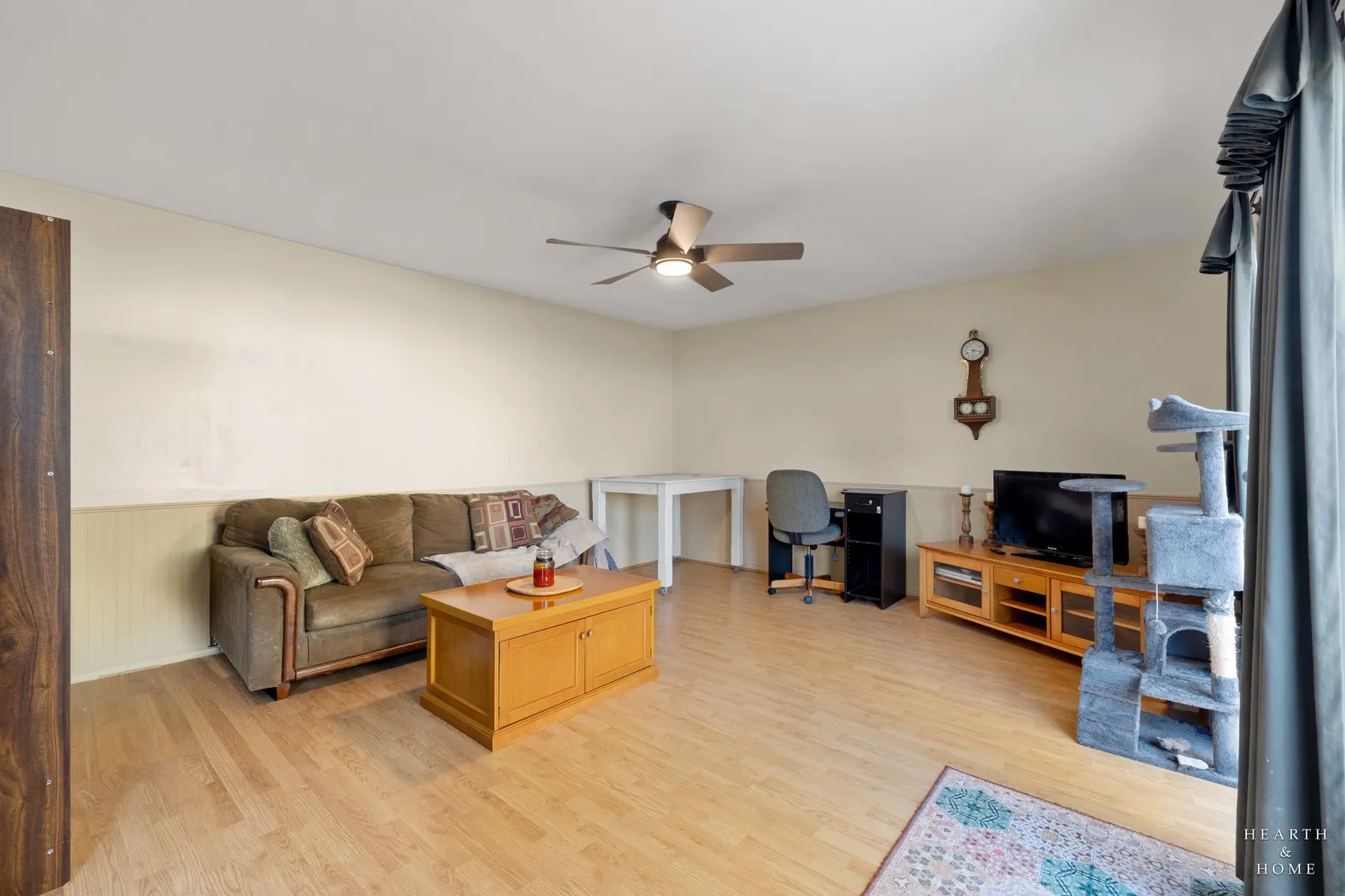 1453 BRIDGEDALE Road IL
