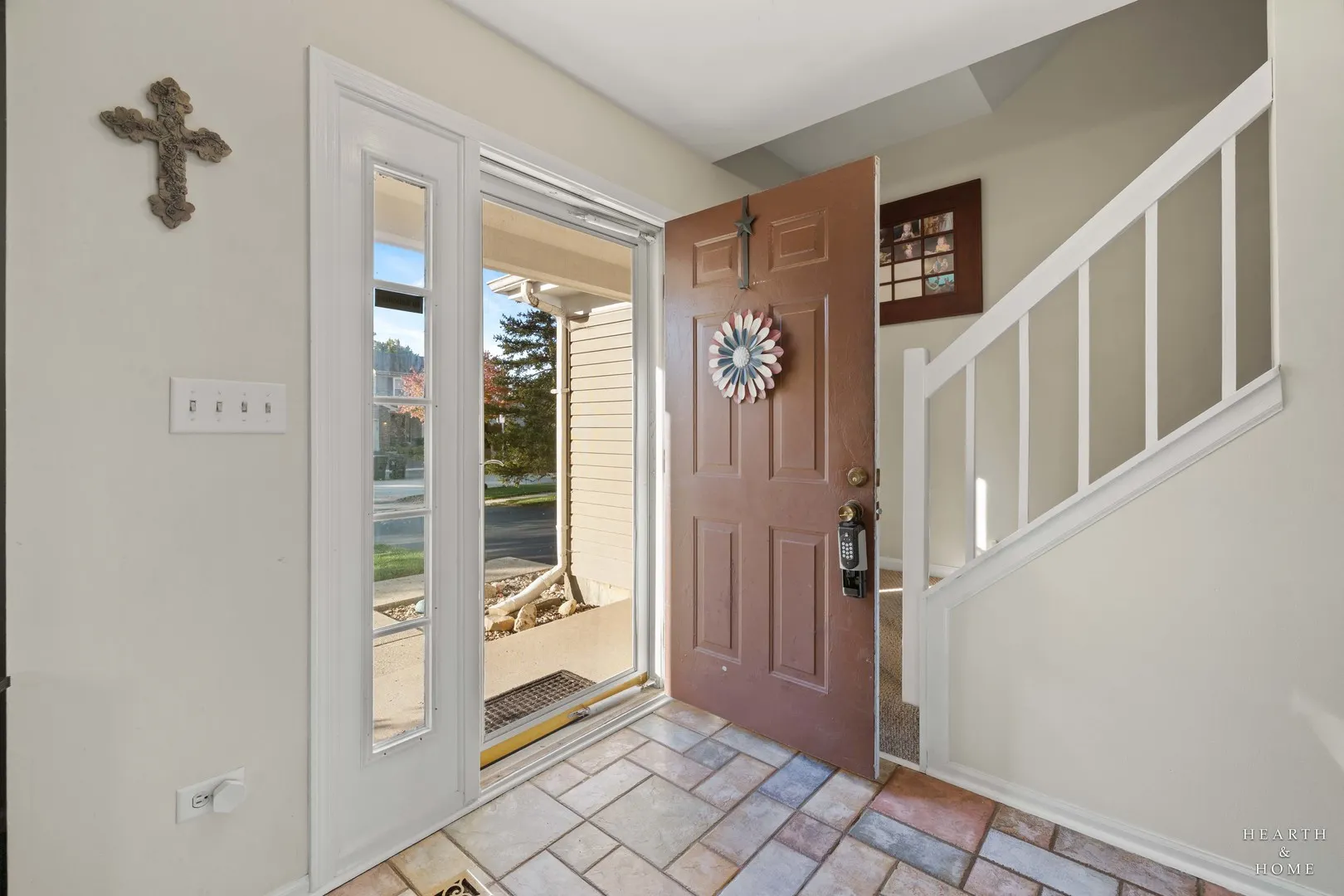 1453 BRIDGEDALE Road IL