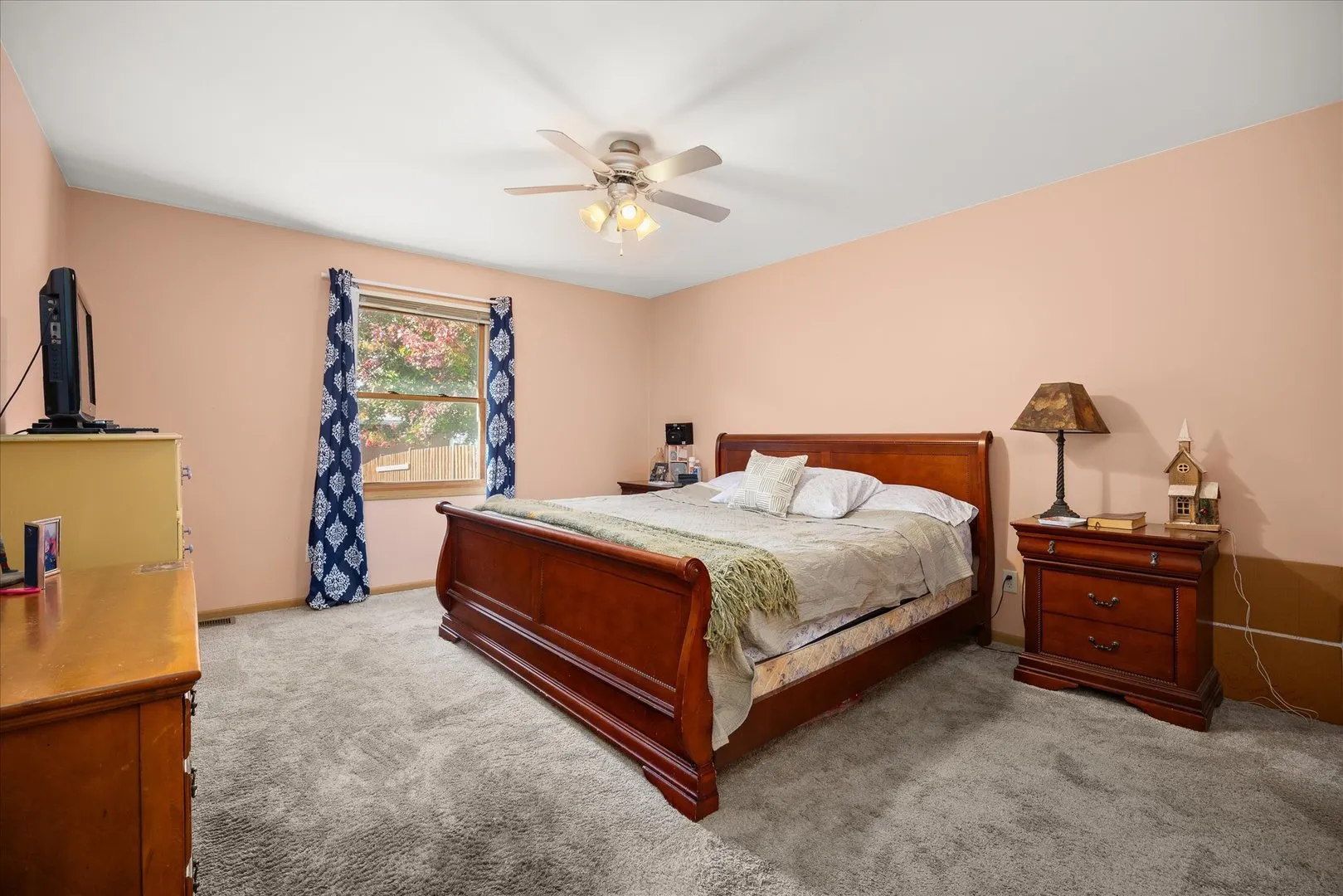 803 Ashbury Way IL