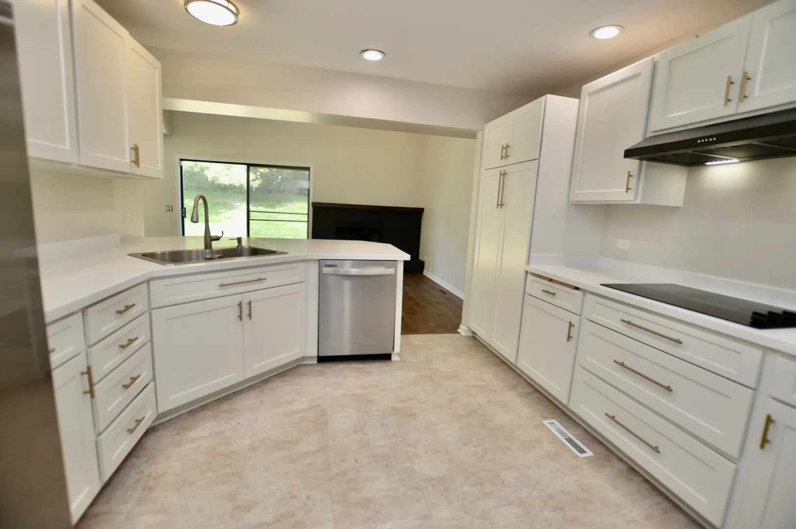 516 N Thornwood Drive IL
