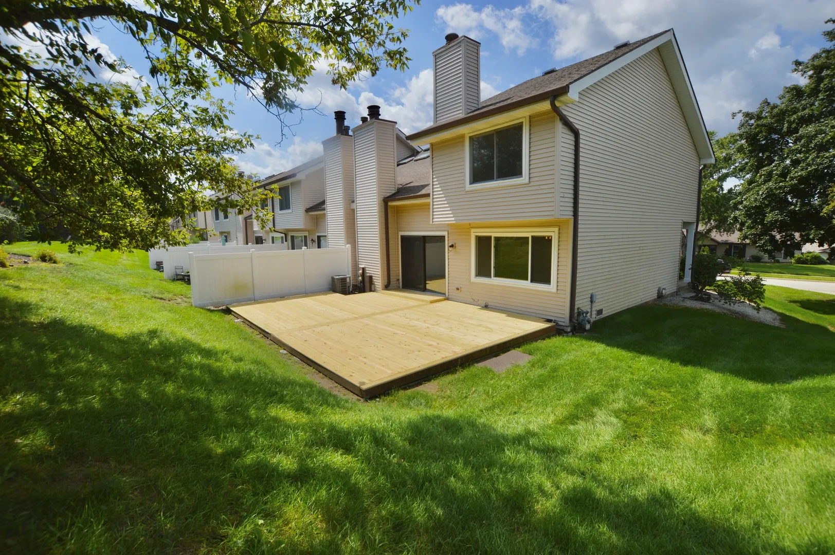 516 N Thornwood Drive IL