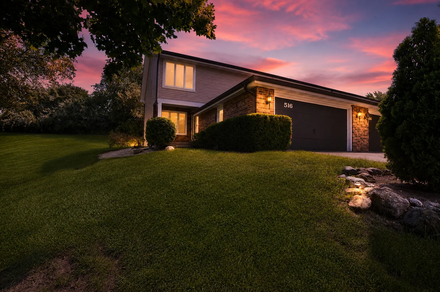 516 N Thornwood Drive IL