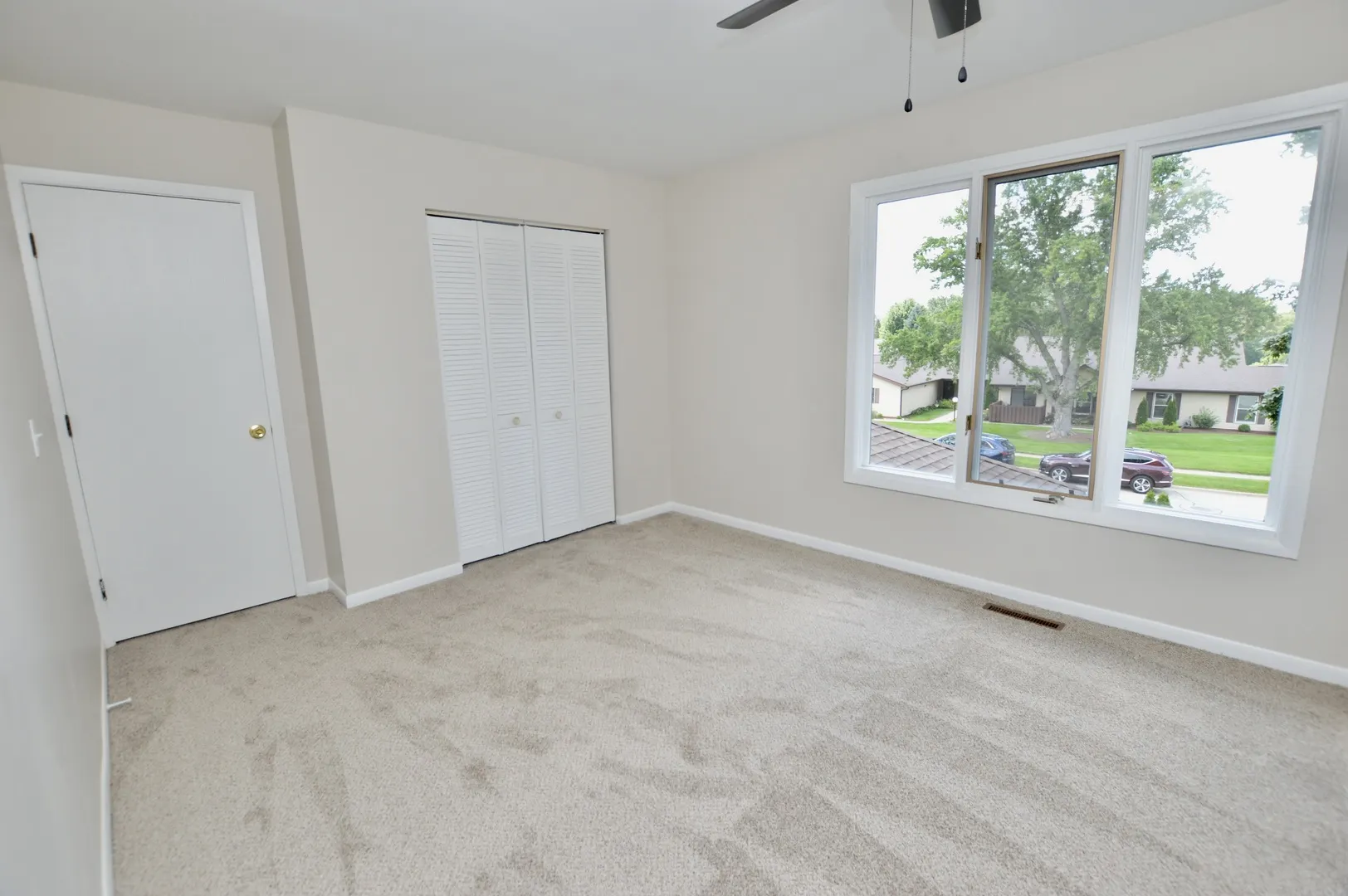 516 N Thornwood Drive IL