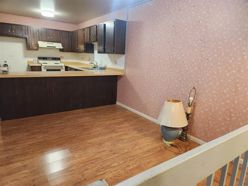 971 Golf Course Road IL #4