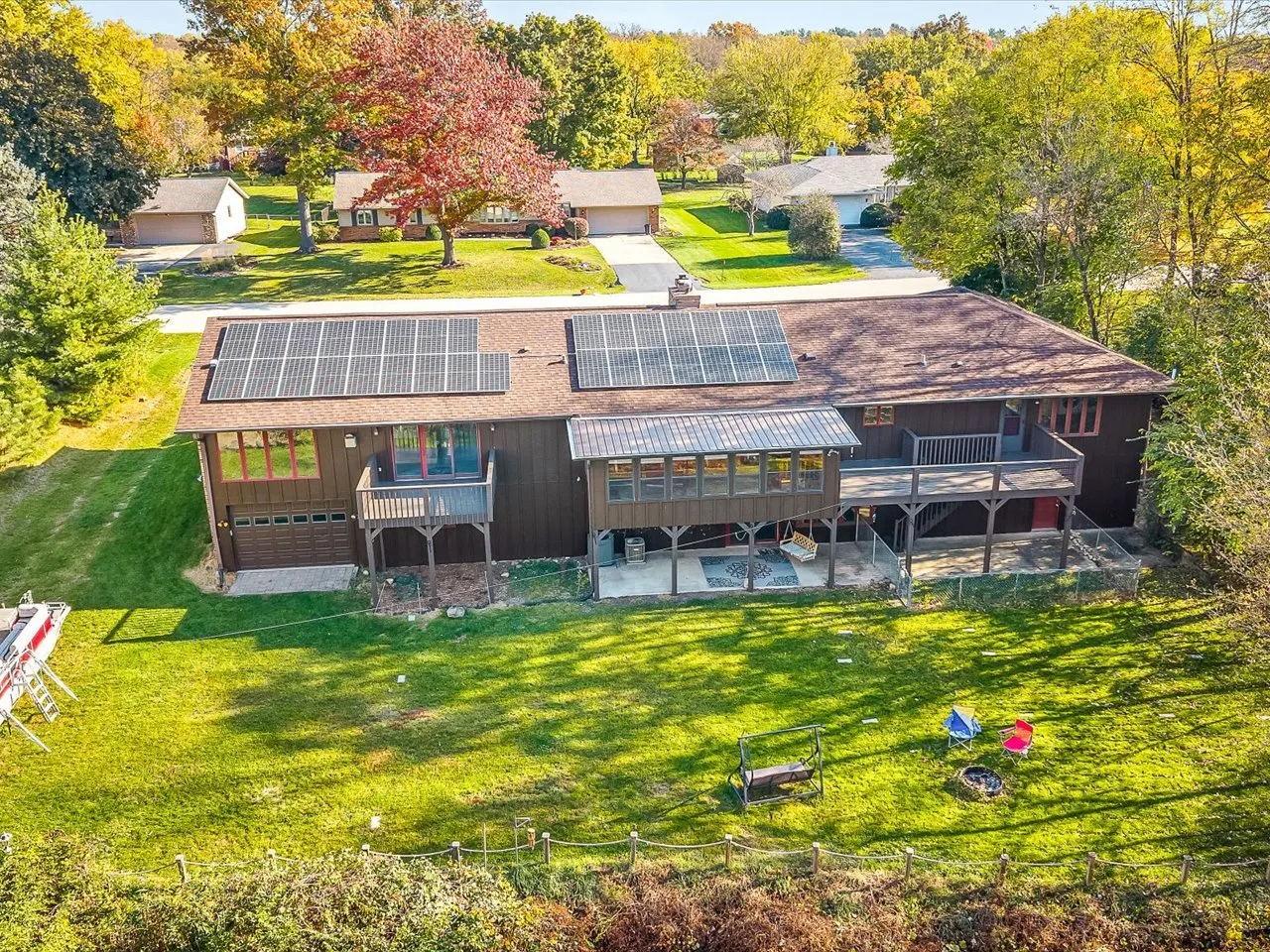 690 Valley Forge Trail IL