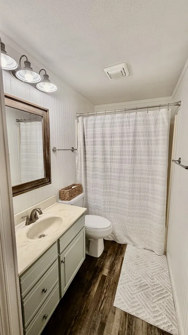 22 Oak Park Drive W IL