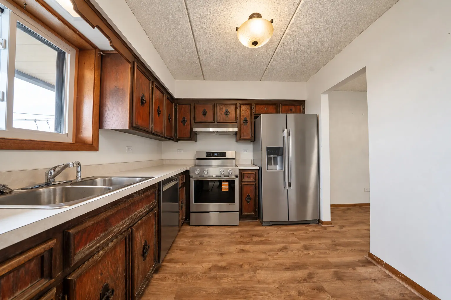 6221 N NIAGARA Avenue IL #403