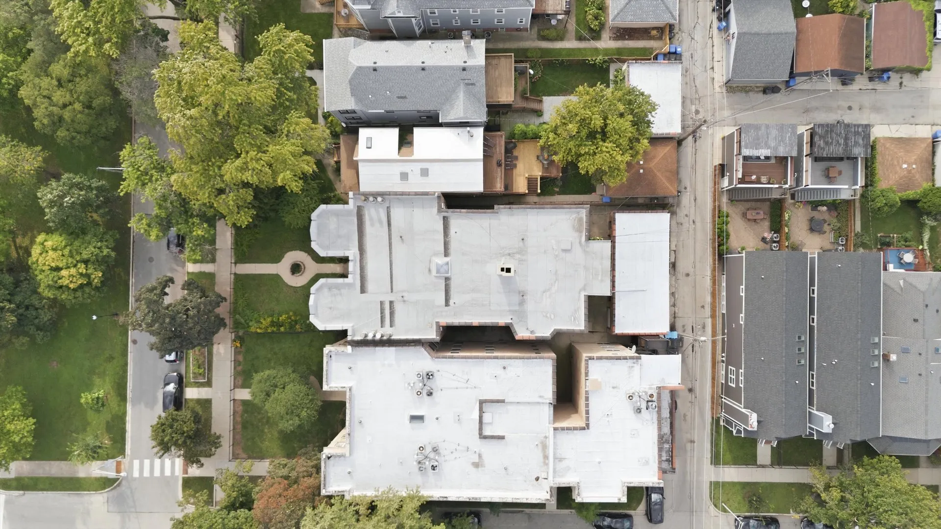 2640 W Logan Boulevard IL #102