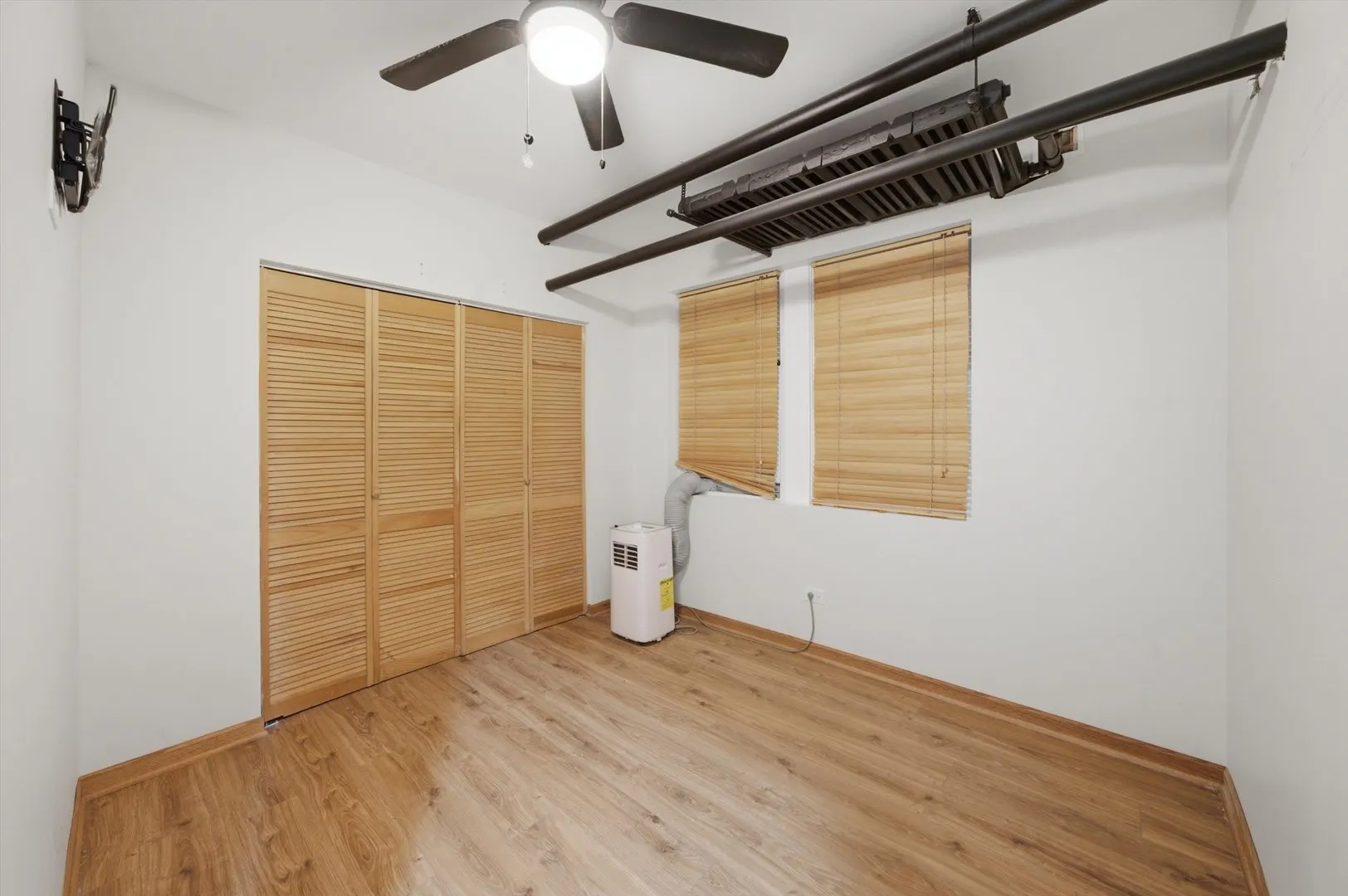 2640 W Logan Boulevard IL #102