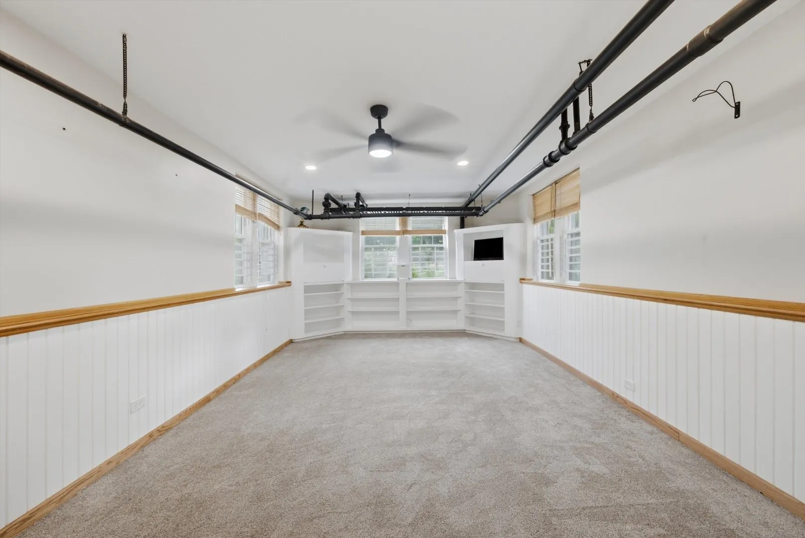 2640 W Logan Boulevard IL #102