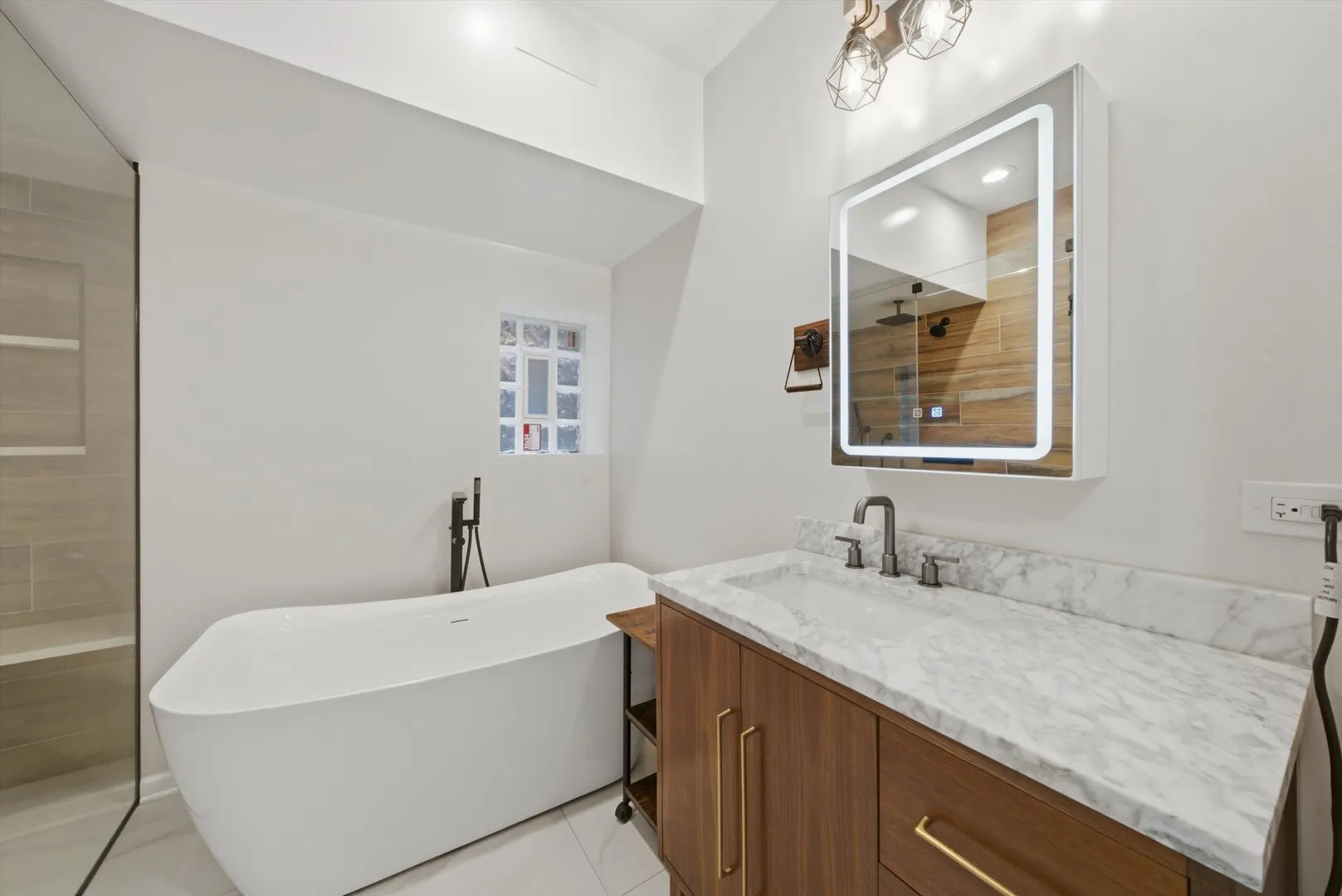 2640 W Logan Boulevard IL #102