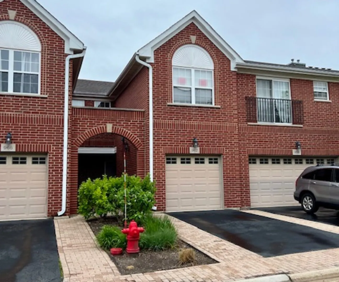 962 Kensington Drive IL #16-A3