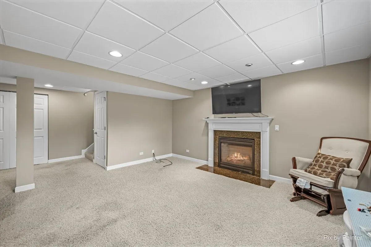 712 Brighton Circle IL