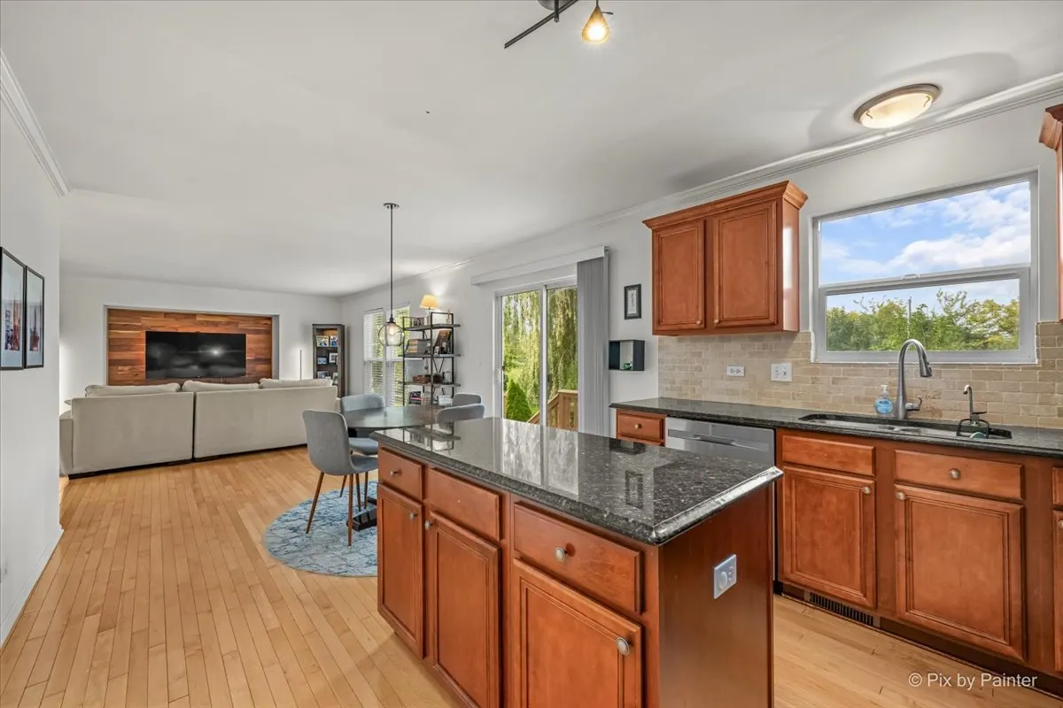 712 Brighton Circle IL