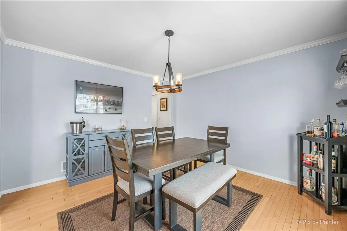 712 Brighton Circle IL
