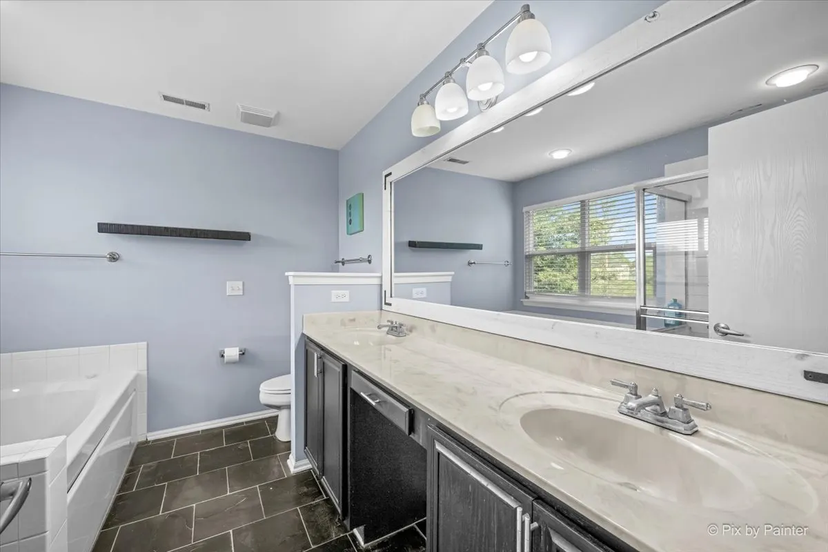 712 Brighton Circle IL