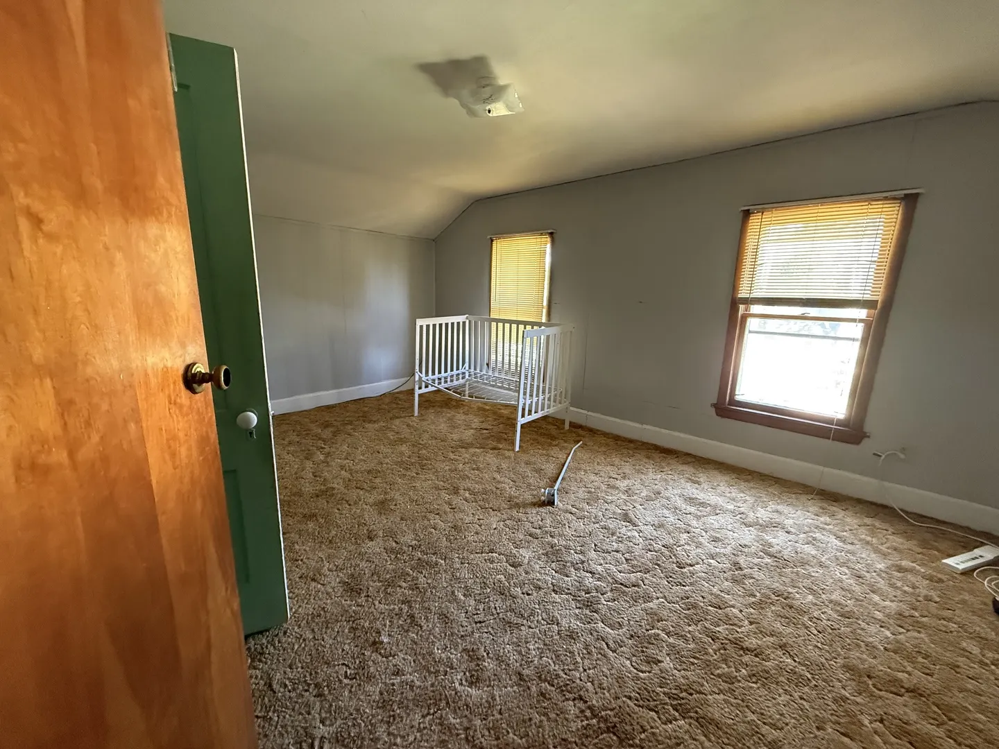 521 E Pleasant Street IL