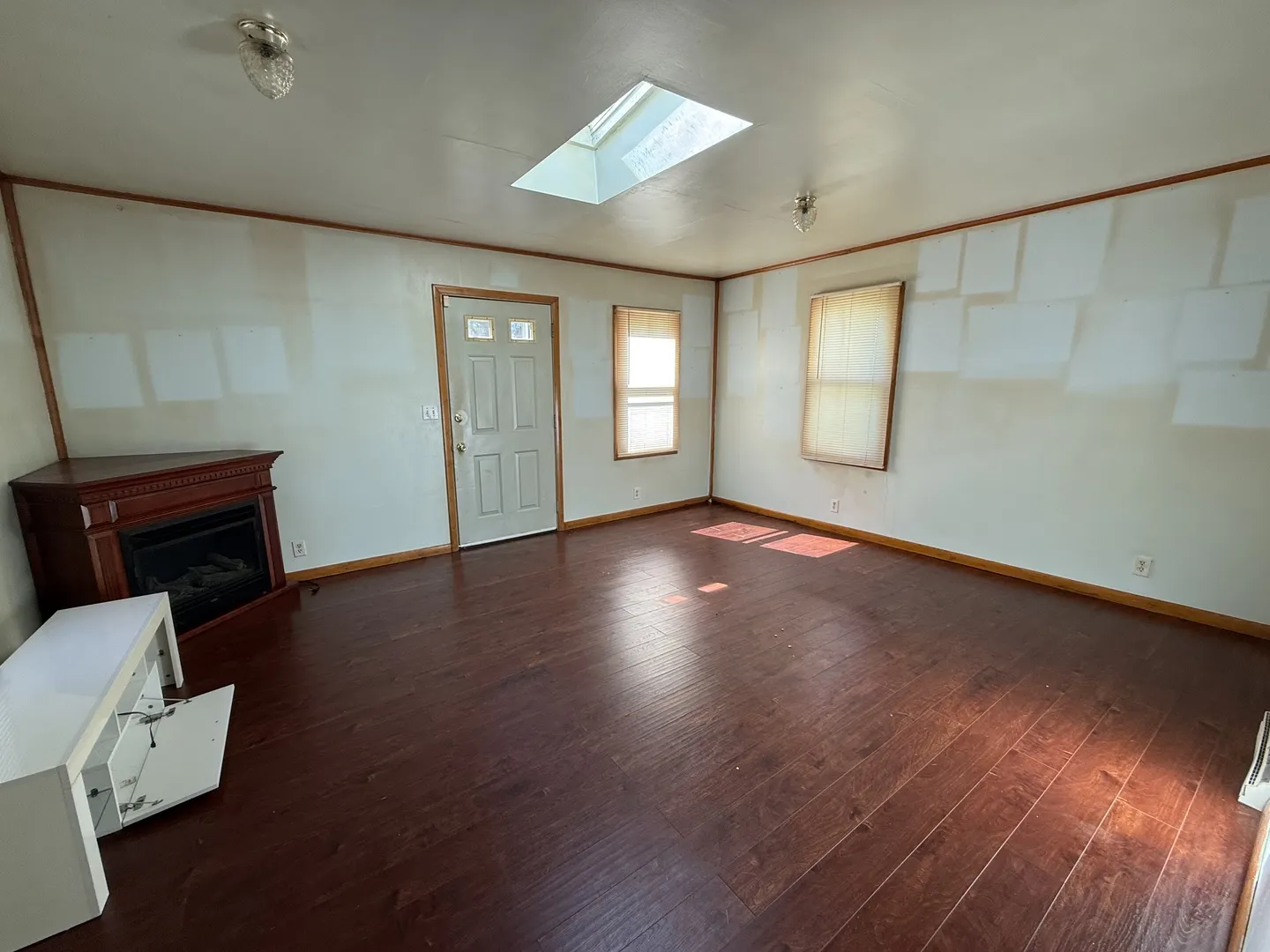 521 E Pleasant Street IL