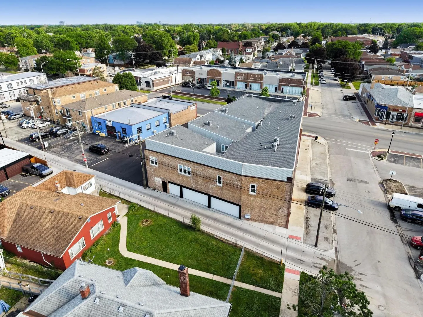 8324 Grand Avenue IL