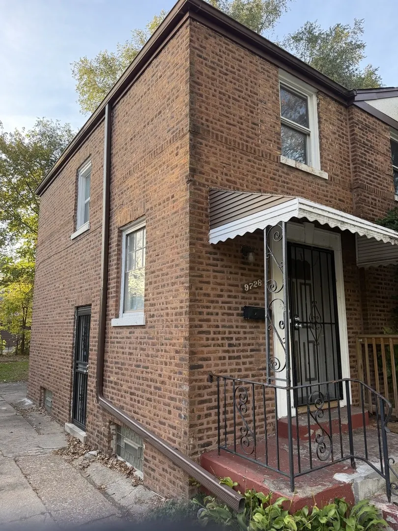 9728 S Chappel Avenue IL