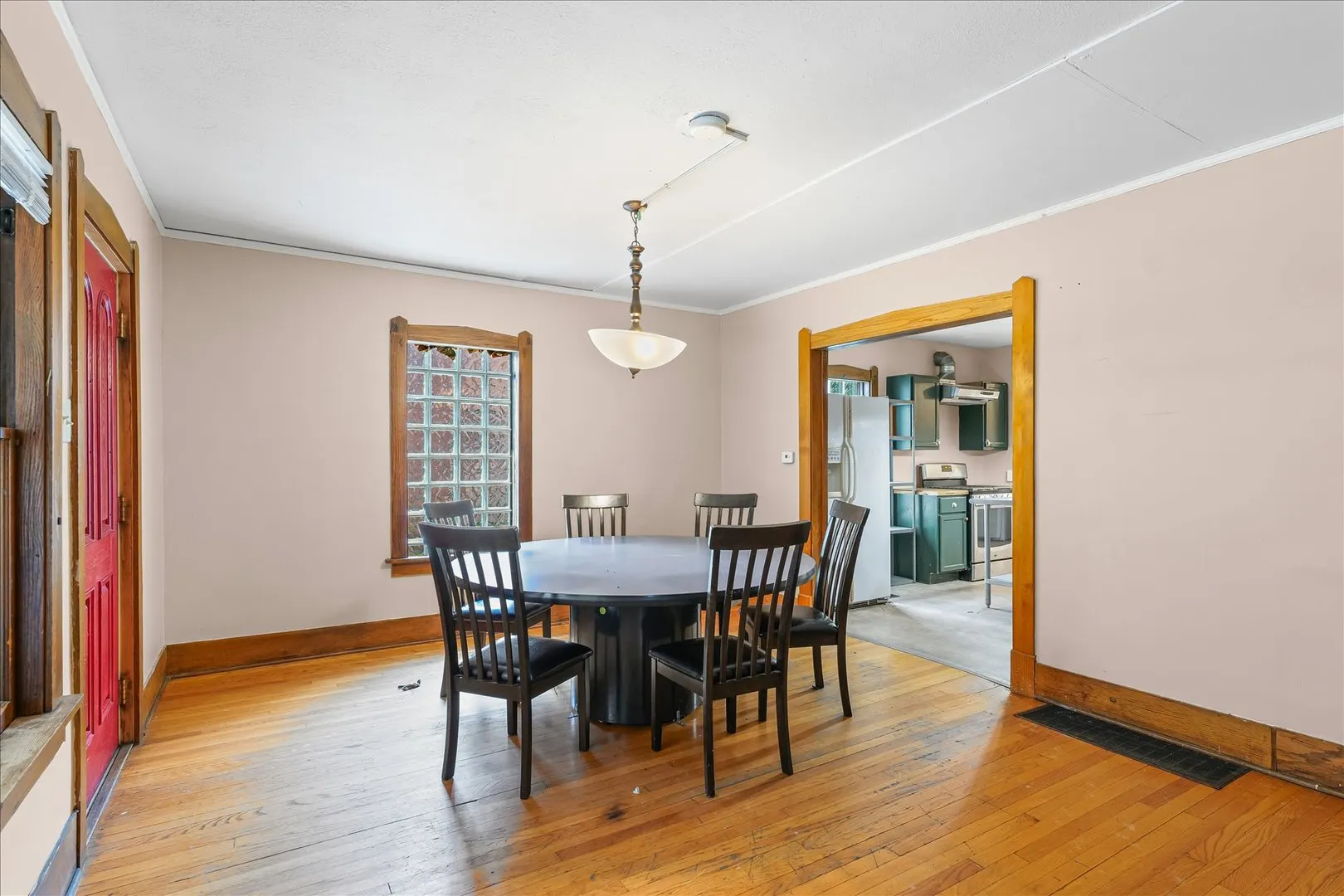 401 W Elm Street IL
