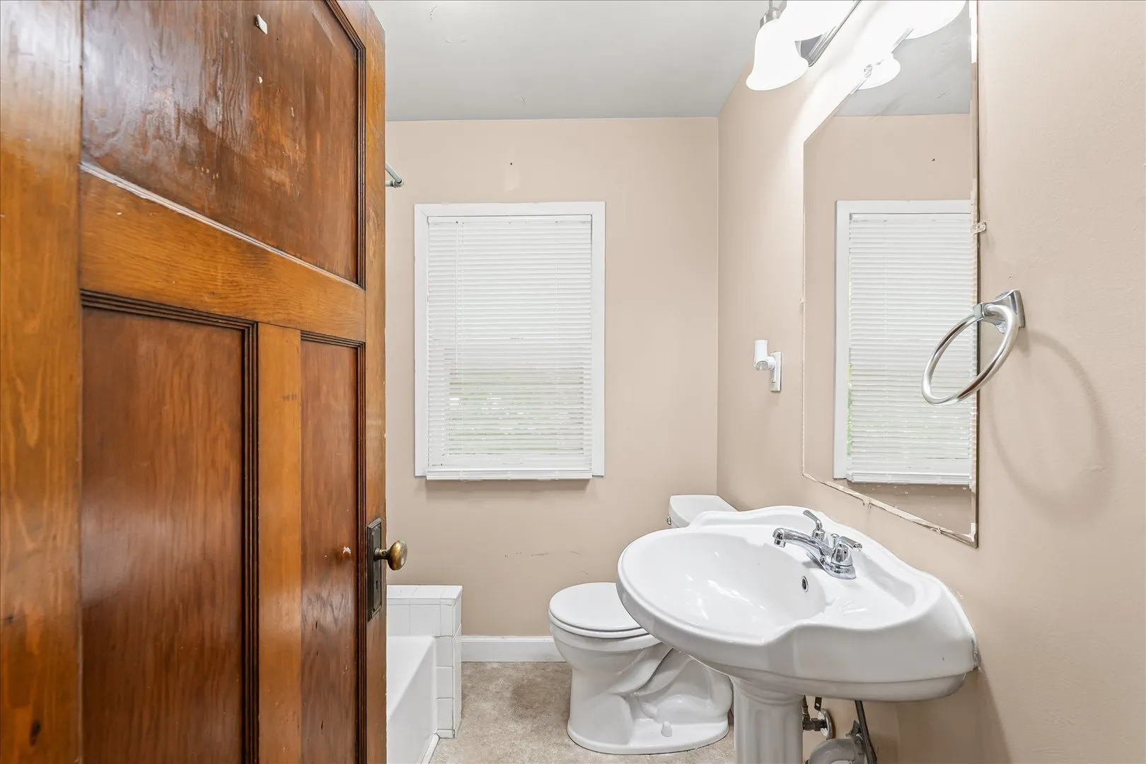 401 W Elm Street IL