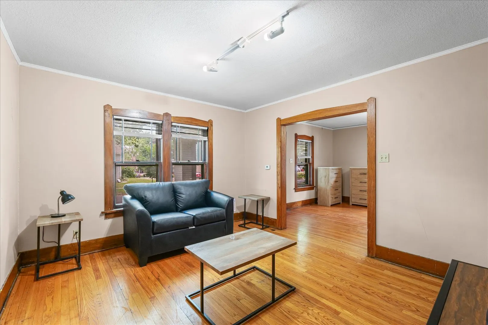 401 W Elm Street IL